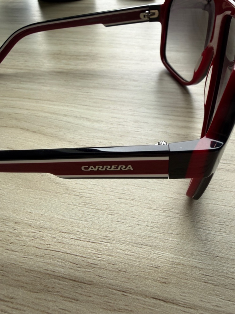Carrera NWOT Oversized unisex Sunglasses in Red and Black with Case